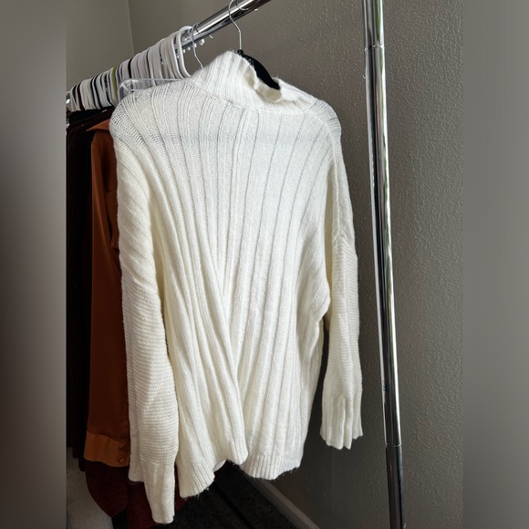 Express Asymmetrical Hem Turtleneck Sweater size small - Picture 2 of 3